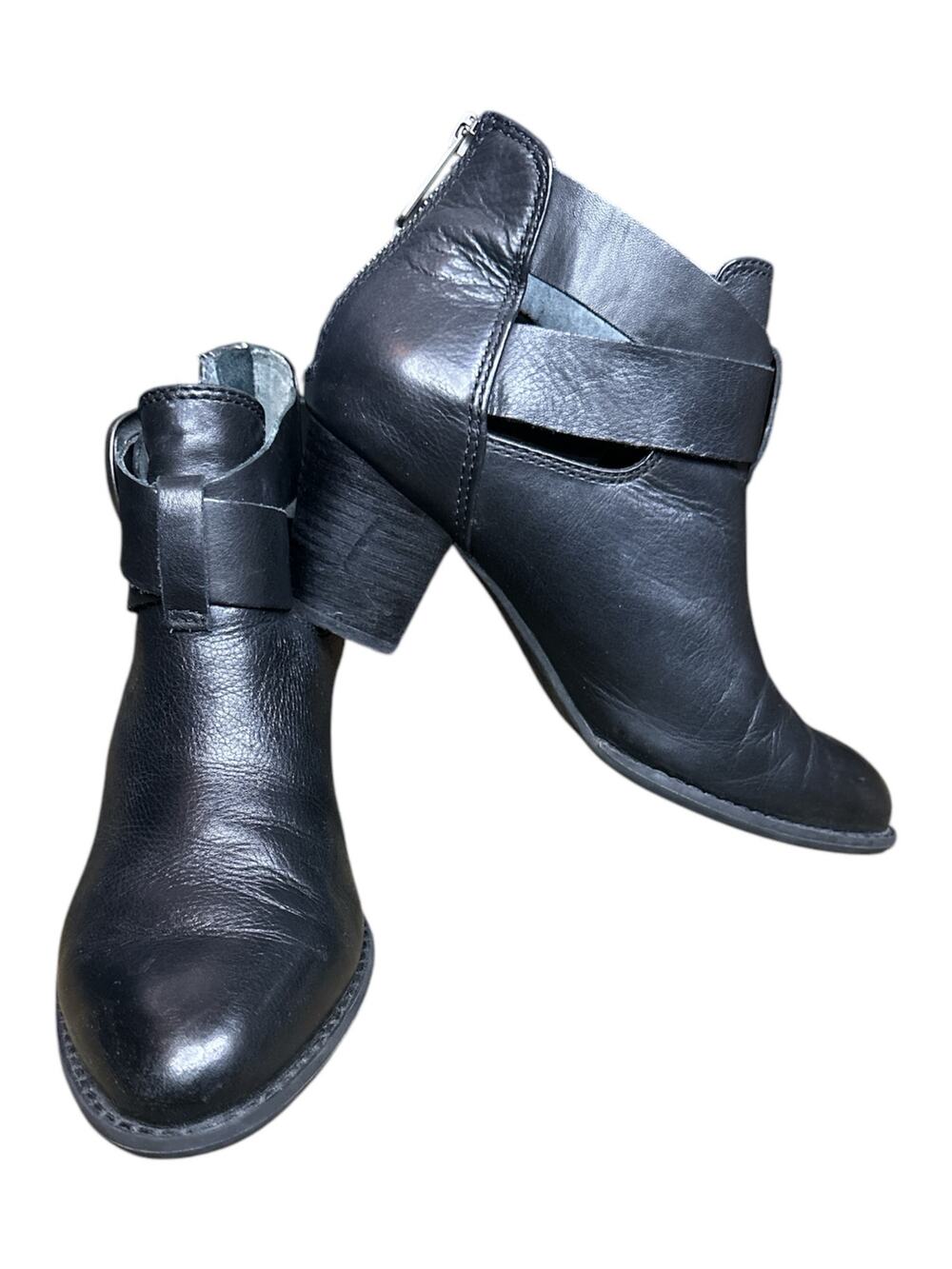Vionic ‘Rory Smooth’ Black Comfort Zip Up Buckle Leather Heeled Booties Size 6
